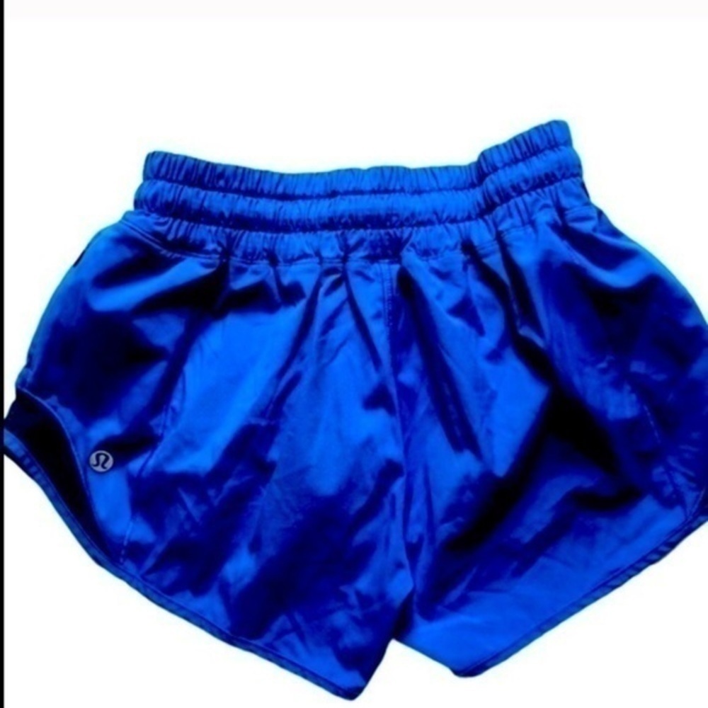 Lululemon shorts different sizes colors​​ - Picture 12 of 16